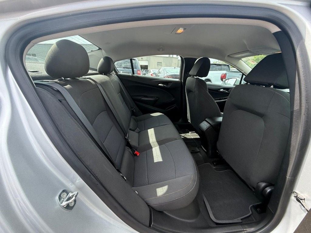2018 Chevrolet Cruze LS