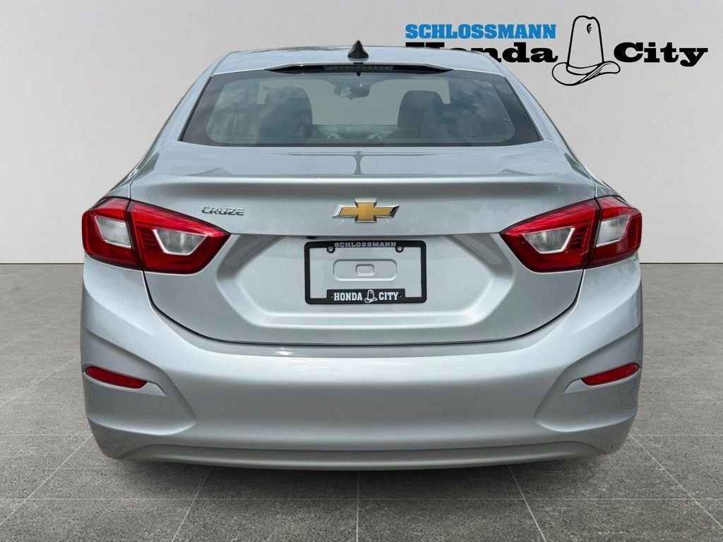 2018 Chevrolet Cruze LS