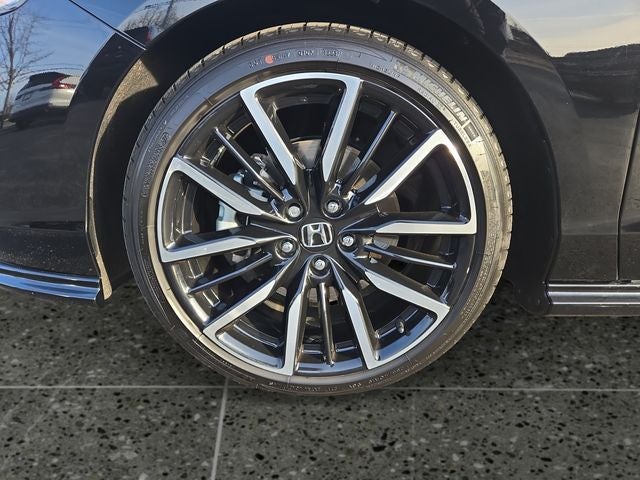 2023 Honda Accord Hybrid Touring w/o BSI