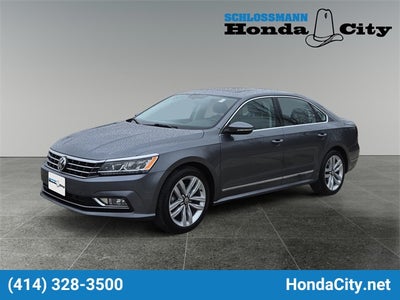 2017 Volkswagen Passat 1.8T SE w/Technology