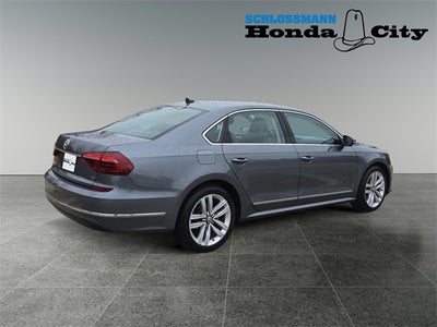 2017 Volkswagen Passat 1.8T SE w/Technology