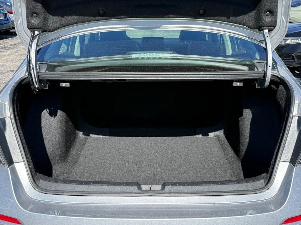 2024 Honda Civic Touring - Photo 6