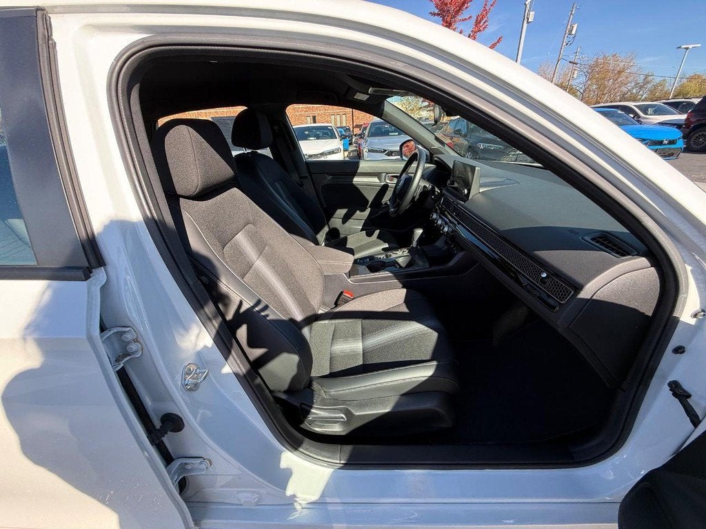 2025 Honda Civic Sport - Photo 10