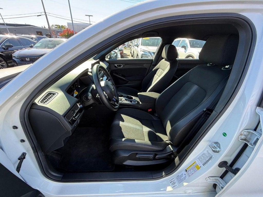 2025 Honda Civic Sport - Photo 24