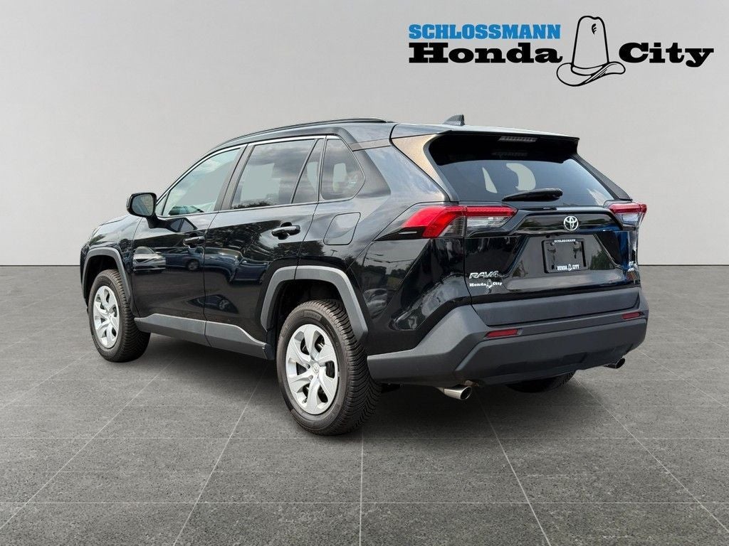 2019 Toyota RAV4 LE