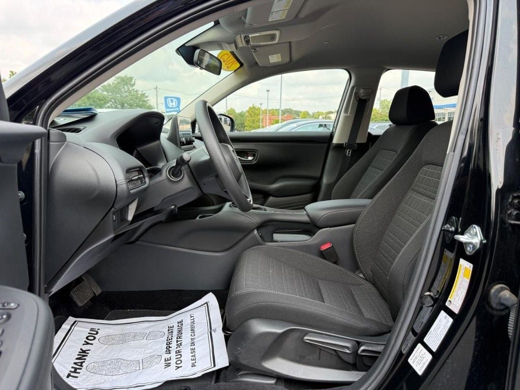2025 Honda HR-V LX - Photo 10