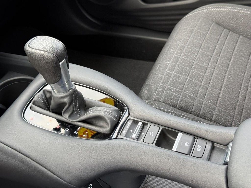 2025 Honda HR-V LX - Photo 18