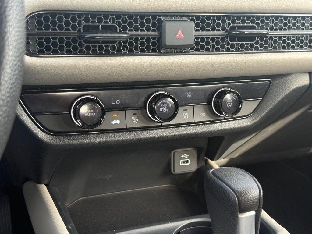 2025 Honda HR-V LX - Photo 18