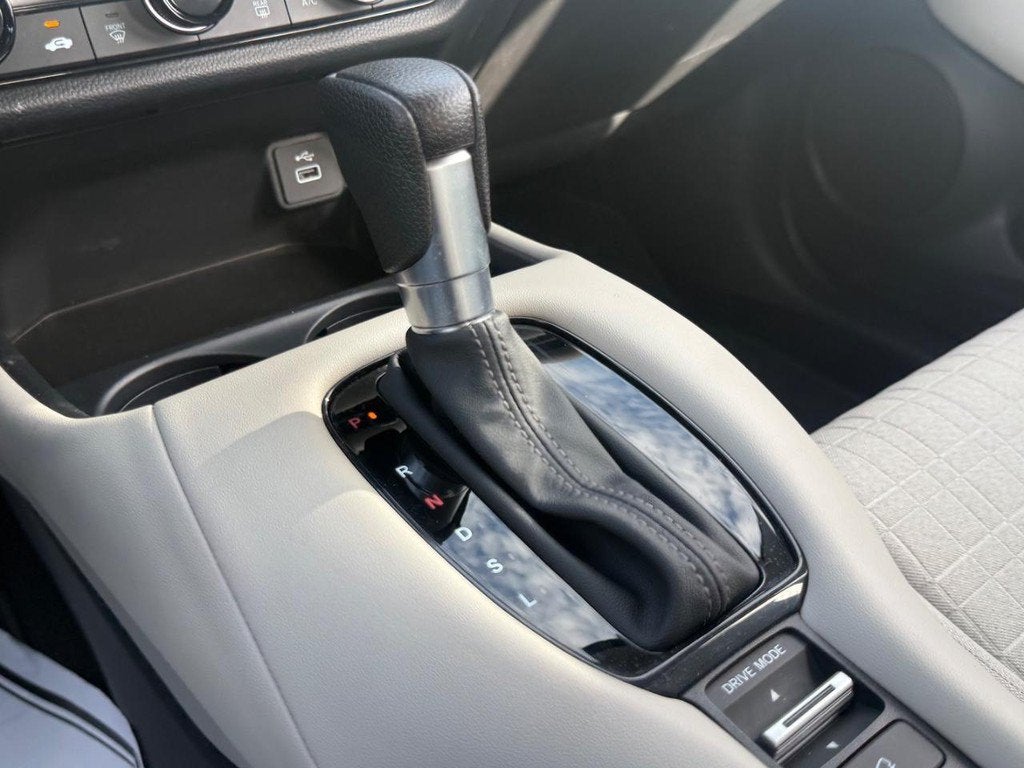 2025 Honda HR-V LX - Photo 20