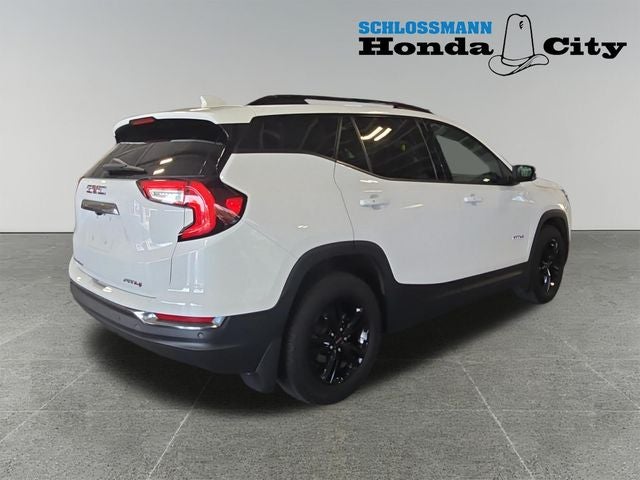 2023 GMC Terrain AT4