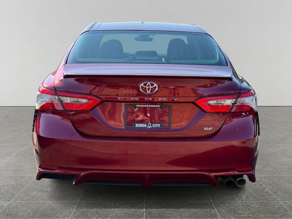 2018 Toyota Camry SE