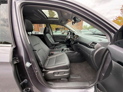 2022 Honda Pilot Touring 8 Passenger