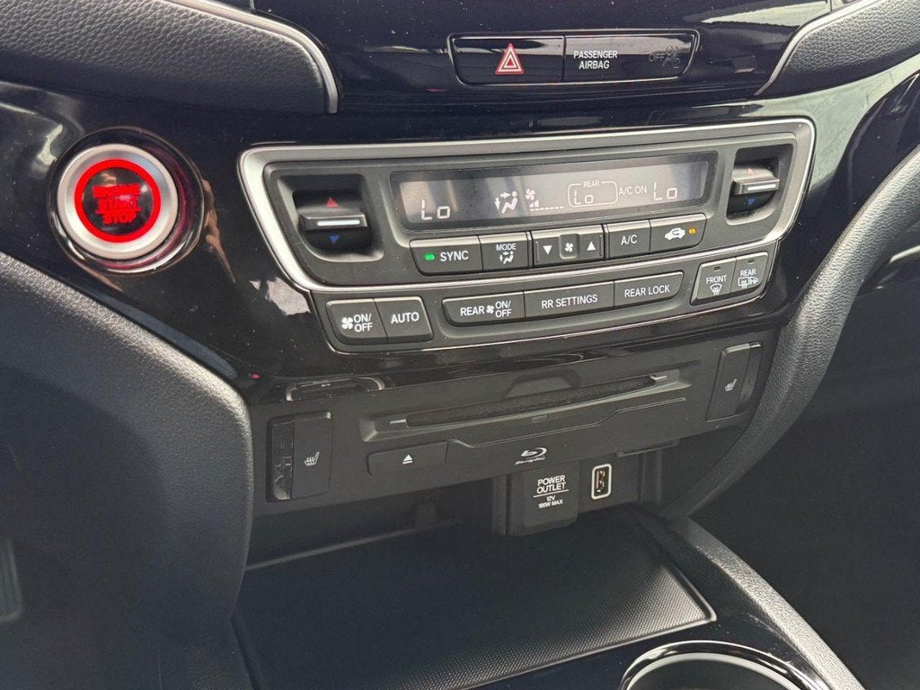2022 Honda Pilot Touring 8 Passenger