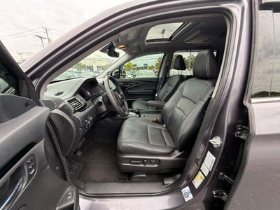 2022 Honda Pilot Touring 8 Passenger