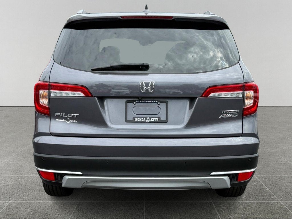 2022 Honda Pilot Touring 8 Passenger