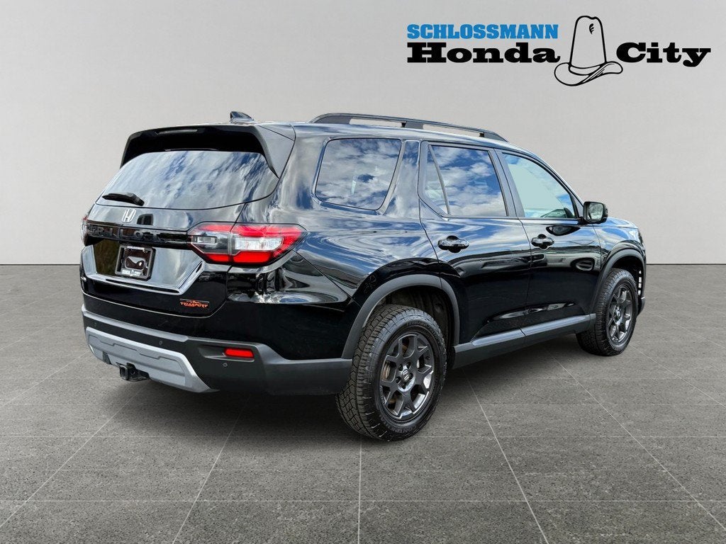 2023 Honda Pilot TrailSport