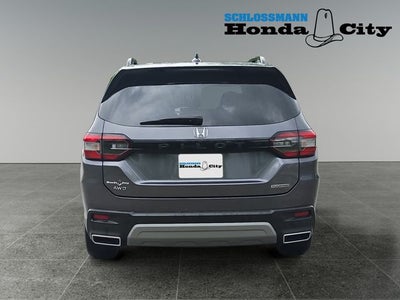 2025 Honda Pilot Touring