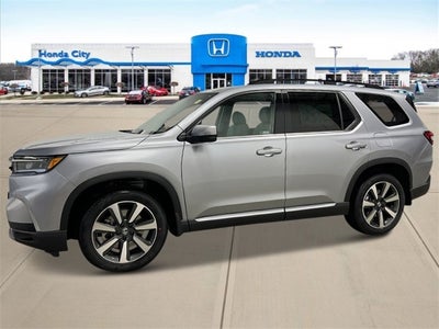 2025 Honda Pilot Touring
