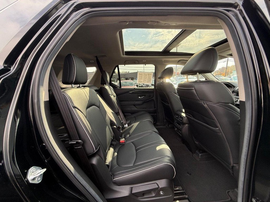 2025 Honda Pilot Elite