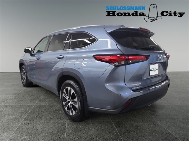 2022 Toyota Highlander XLE