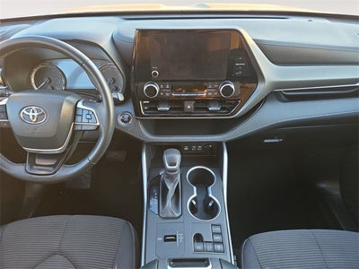 2023 Toyota Highlander LE