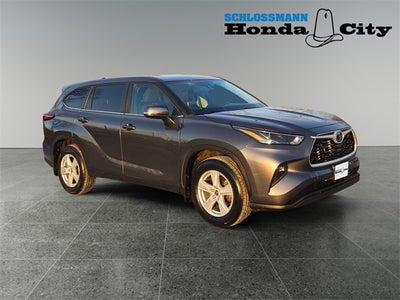 2023 Toyota Highlander LE