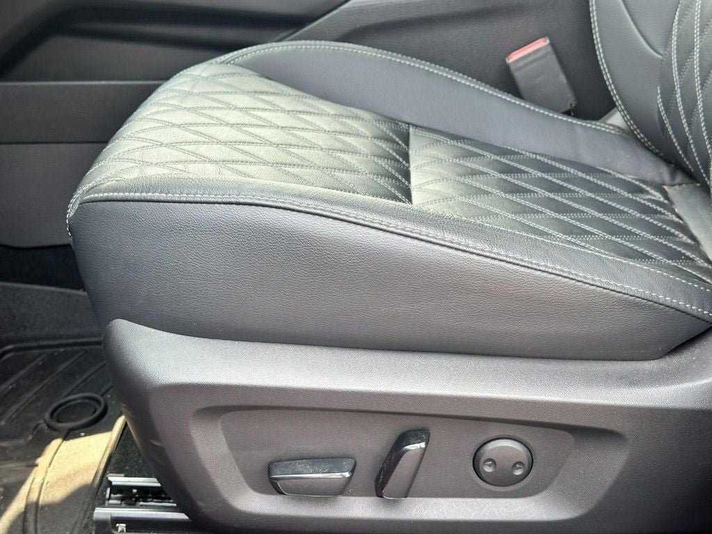 2023 Mitsubishi Outlander SEL