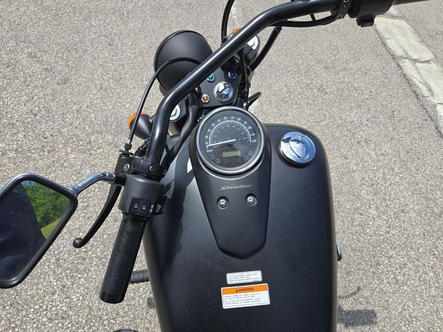 2023 Honda VT750C2B Base