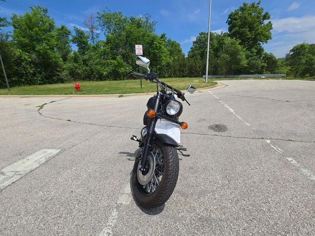 2023 Honda VT750C2B Base