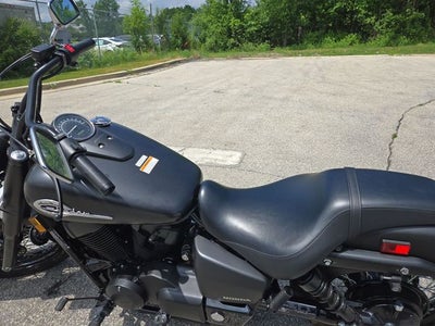 2023 Honda VT750C2B Base