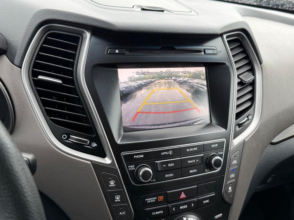 2018 Hyundai Santa Fe SE