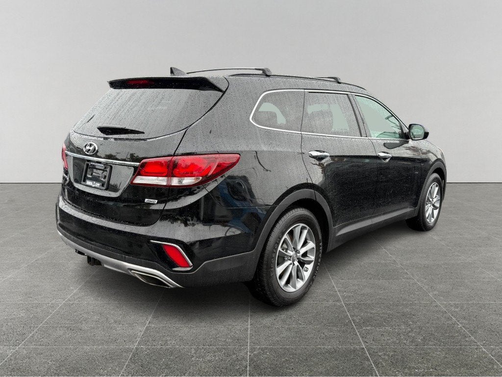 2018 Hyundai Santa Fe SE