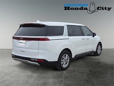 2023 Kia Carnival LX