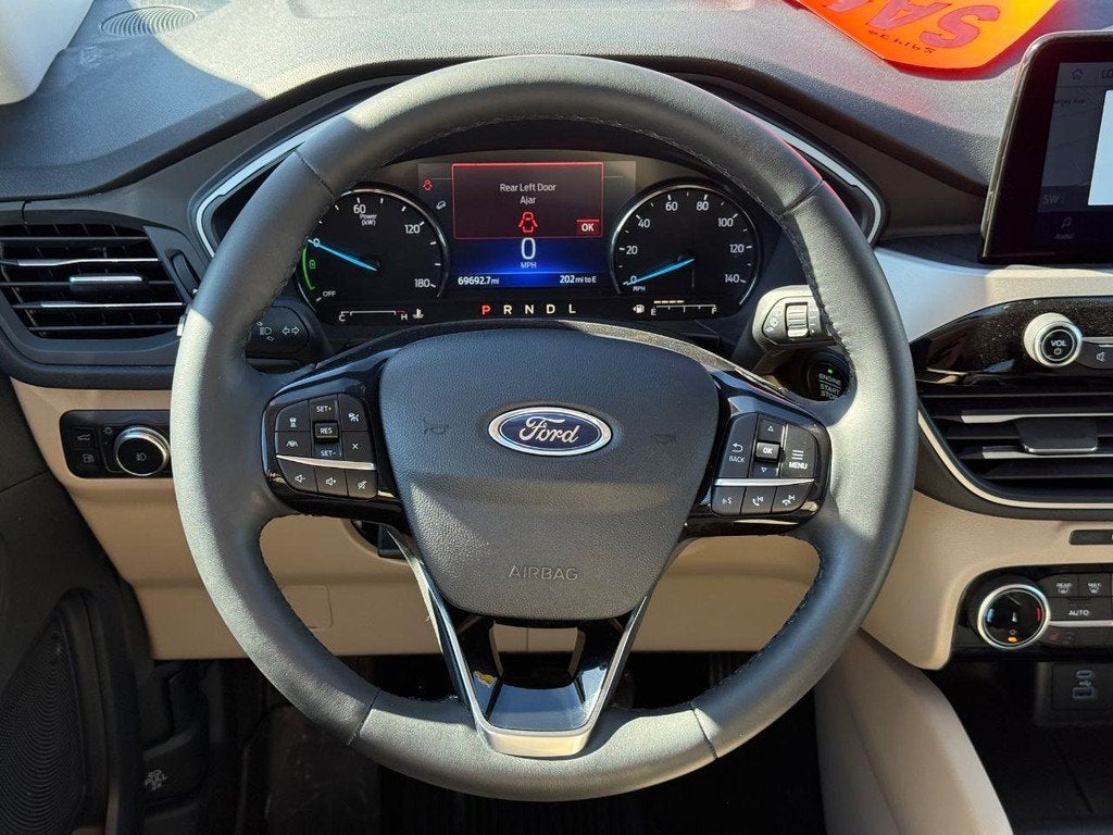 2022 Ford Escape Hybrid SEL