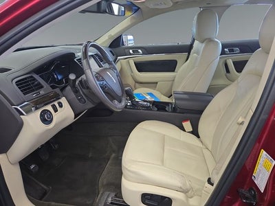 2013 Lincoln MKS Base