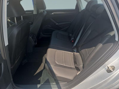 2020 Volkswagen Passat 2.0T R-Line