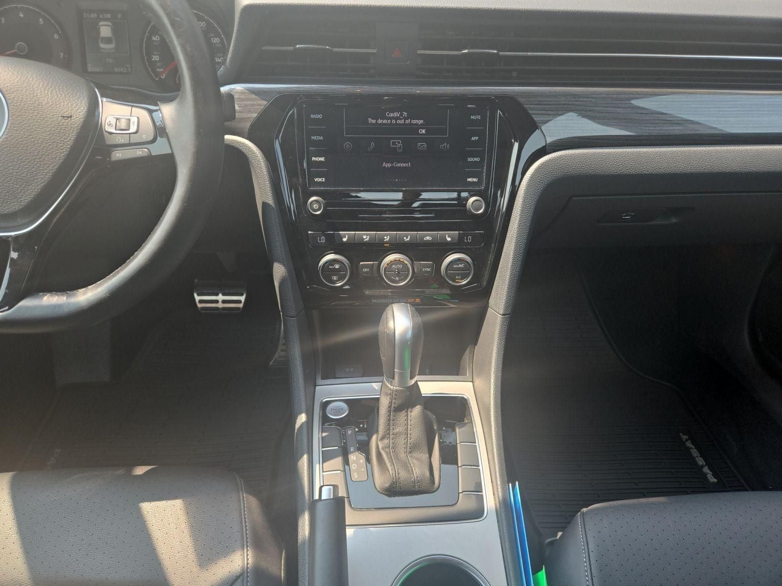 2020 Volkswagen Passat 2.0T R-Line