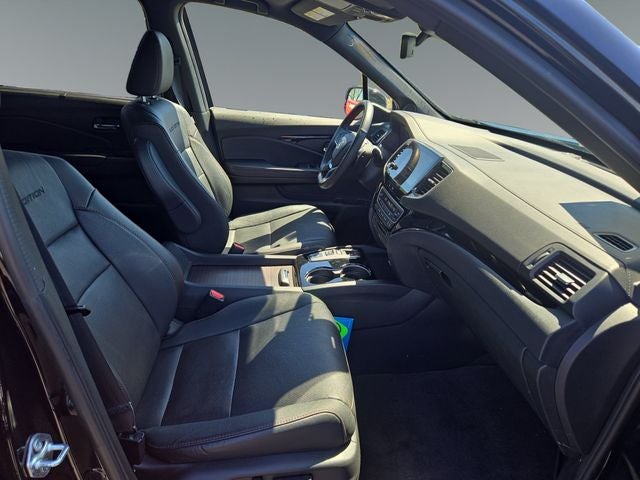 2022 Honda Pilot Black Edition