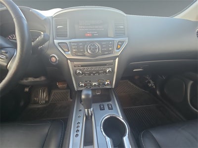 2020 Nissan Pathfinder SL