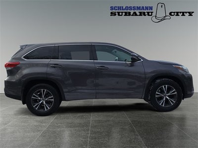 2017 Toyota Highlander Base