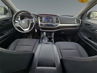 2017 Toyota Highlander Base