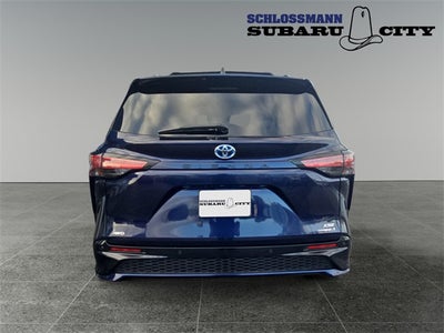 2024 Toyota Sienna XSE 7 Passenger