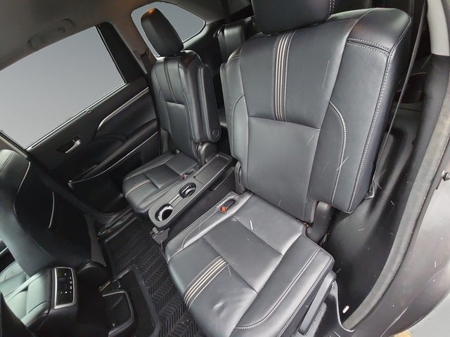 2017 Toyota Highlander SE