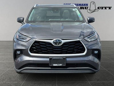 2024 Toyota Highlander XLE