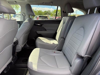 2024 Toyota Highlander XLE