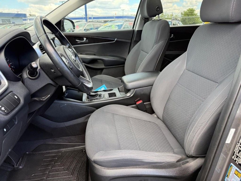 2018 Kia Sorento LX