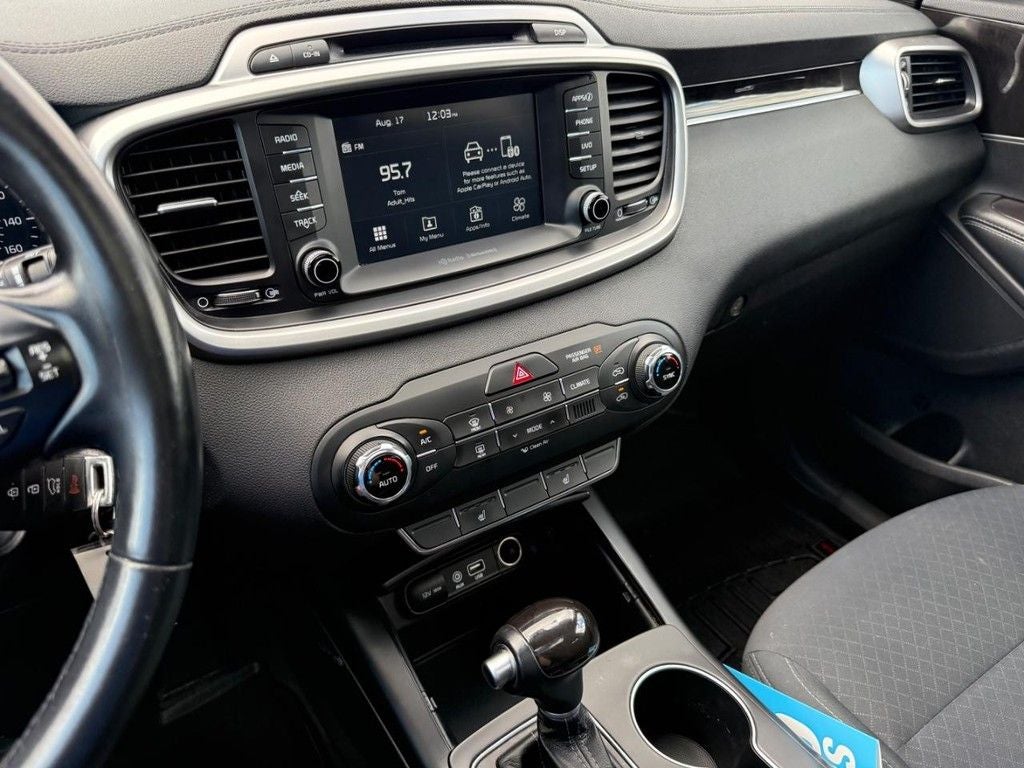 2018 Kia Sorento LX