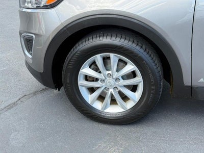 2018 Kia Sorento LX