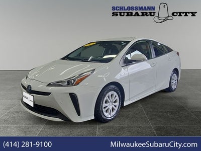 2022 Toyota Prius LE