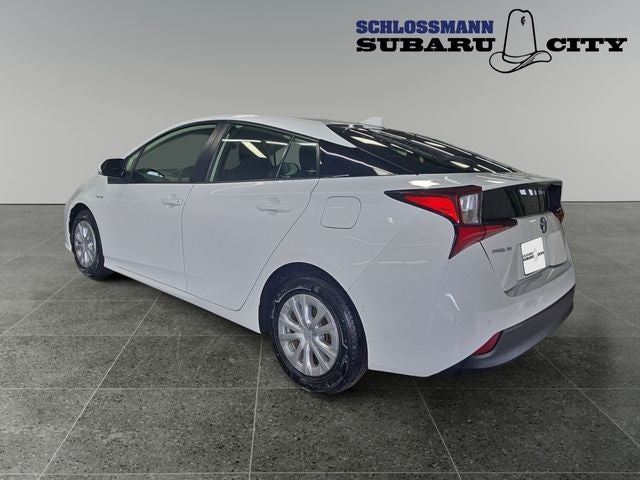 2022 Toyota Prius LE